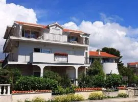 Apartments and rooms by the sea Brodarica, Sibenik - 21536