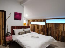 7 Wooden Lodge Ipoh City, penginapan di Ipoh