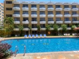 Hermoso estudio en hotel 4 estrellas con vista al mar, בית חוף בפורלמאר