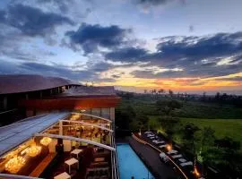 Camphortree Hotel and Resort