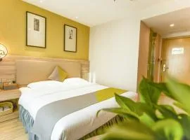 GreenTree Inn Shenzhen Buji Changlong Subway Station