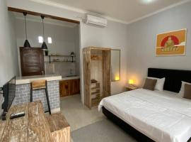 LaGriya Guest House, hotel with parking in Ketewel
