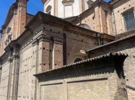 B&B Piazza Duomo al 55, panzió Vogherában