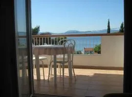 APARTMAN 1 KRISTINKA Gujinović