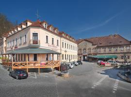 Hotel Podhrad, hotell i Hluboká nad Vltavou
