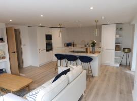 Fabulous Ground Floor Apt Adjacent to Beach, appartamento a Rhosneigr