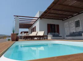 Sea breeze houses: Monolithos şehrinde bir villa