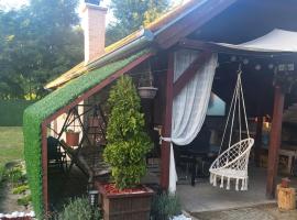 Cottage – domek wiejski w mieście Apatin