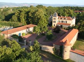 Château de Champlong Table Hôtel **** Golf & Spa, khách sạn ở Villerest