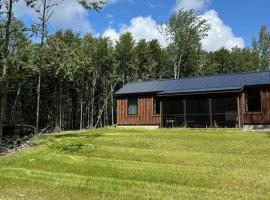Vermont Scandinavian Chalet-Courchevel – domek wiejski w mieście Lake Elmore