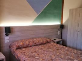 Cannone d'Oro, cheap hotel in Sale