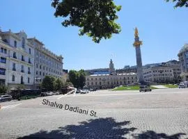Nataly Apartament-Old Tbilisi Center