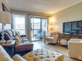 Walk to Coast North Myrtle Beach Condo with Pool!