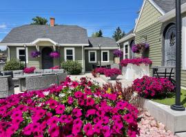 EO Bungalows, Black Hills, hotel i Custer