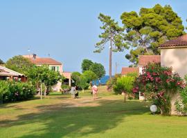 Pinea Mare, holiday park in Poggio-Mezzana