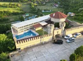 Комплекс Замъка