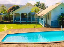 TEVIHOUSE 2 Bedrooms House or-and Bungalow with Pool, hotel en Taravao