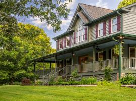 The Inn At Amaris Farms, B&B di Weaverville