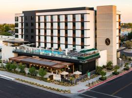 Senna House Hotel Scottsdale, Curio Collection By Hilton, hotel near OdySea Aquarium, Scottsdale