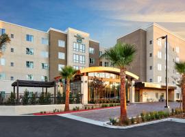 Homewood Suites by Hilton San Diego Mission Valley/Zoo, hotel a prop de Centre comercial Fashion Valley, a San Diego