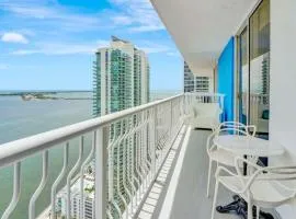 3BR Penthouse with European Flair n Amazing Views