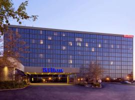 Hilton Kansas City Airport, hotel cerca de Aeropuerto internacional de Kansas City - MCI, 