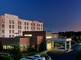 Hilton Garden Inn Lake Forest Mettawa, hotel with parking in Lake Forest