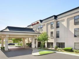 Hampton Inn Tracy, hotel u gradu Trejsi