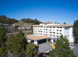 Embassy Suites by Hilton San Rafael Marin County, hotel mesra haiwan peliharaan di San Rafael