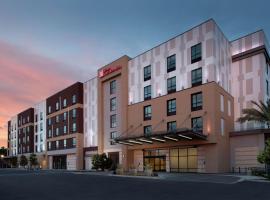 Hilton Garden Inn San Jose Airport โรงแรมในซานโฮเซ