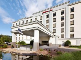 Hampton Inn Long Island-Brookhaven, hotel com estacionamento em Farmingville