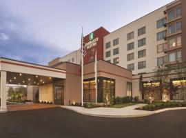 Embassy Suites by Hilton Knoxville West, hotel z jacuzziji v mestu Knoxville