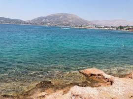 Athens Riviera-SEAVIEW Apartment-Walk to the beach-Minutes away from Sounio-Updated 2023!, sewaan penginapan di Áyios Yeóryios