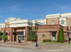 Homewood Suites by Hilton Macon-North, hotel with pools in Macon