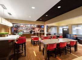 Courtyard by Marriott Dallas-Fort Worth/Bedford, מלון בבדפורד