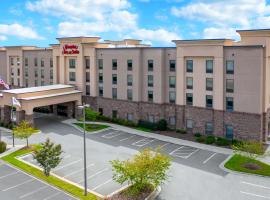 Hampton Inn & Suites Winston-Salem/University Area, hotell sihtkohas Winston-Salem lennujaama Smith Reynolds Airport - INT lähedal