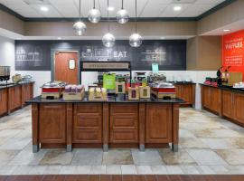 Hampton Inn & Suites Orlando Airport at Gateway Village, hotel u Orlandu