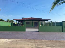 Residencial das Cachoeiras, hotel in Presidente Figueiredo