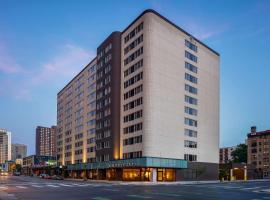 DoubleTree Suites by Hilton Minneapolis Downtown, four-star hotel in Minneapolis