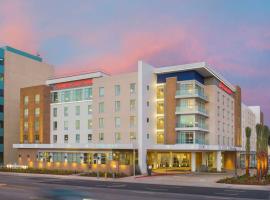 Hampton Inn & Suites LAX El Segundo, hotell i El Segundo