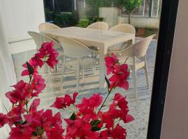 Dreamy luxury duplex villa with a special view and 300 meters of private garden, hotel v mestu Alanya