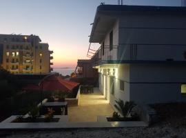 SOLE INN, &xi;&epsilon;&nu;ώ&nu;&alpha;&sigmaf; &sigma;&epsilon; Vlor&euml;