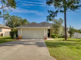 Charming Leesburg Getaway with Screened Porch!