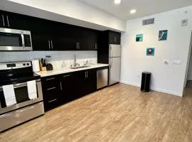 Studios Universal 10 min drive FREE parking and WIFI