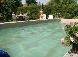 Marika Vendégház, Hotel in Szeged