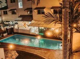 ケアンズ クイーンズ コート