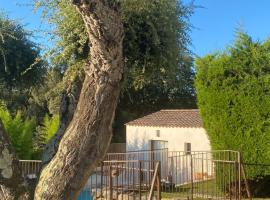 Le Cabanon de Val, bed and breakfast a Gassin