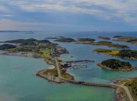 Koselig hus i det gamle fiskeværet Abelvær, ваканционна къща в Abelvær