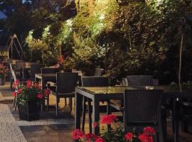 Hotel Apis, hotel in Krakow