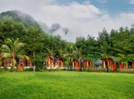 Chay Lap Farmstay Phong Nha, hotel in Ðá Lòn